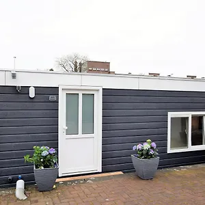 Beautiful Houseboat With Terrace Jacuzzi Den Haag